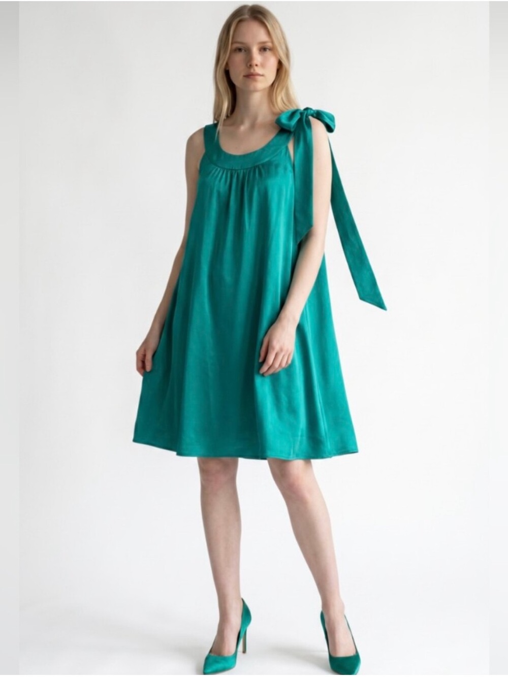 NWT Theory Raw Silk Steffen Babydoll Dress in Myrrh Emerald Green